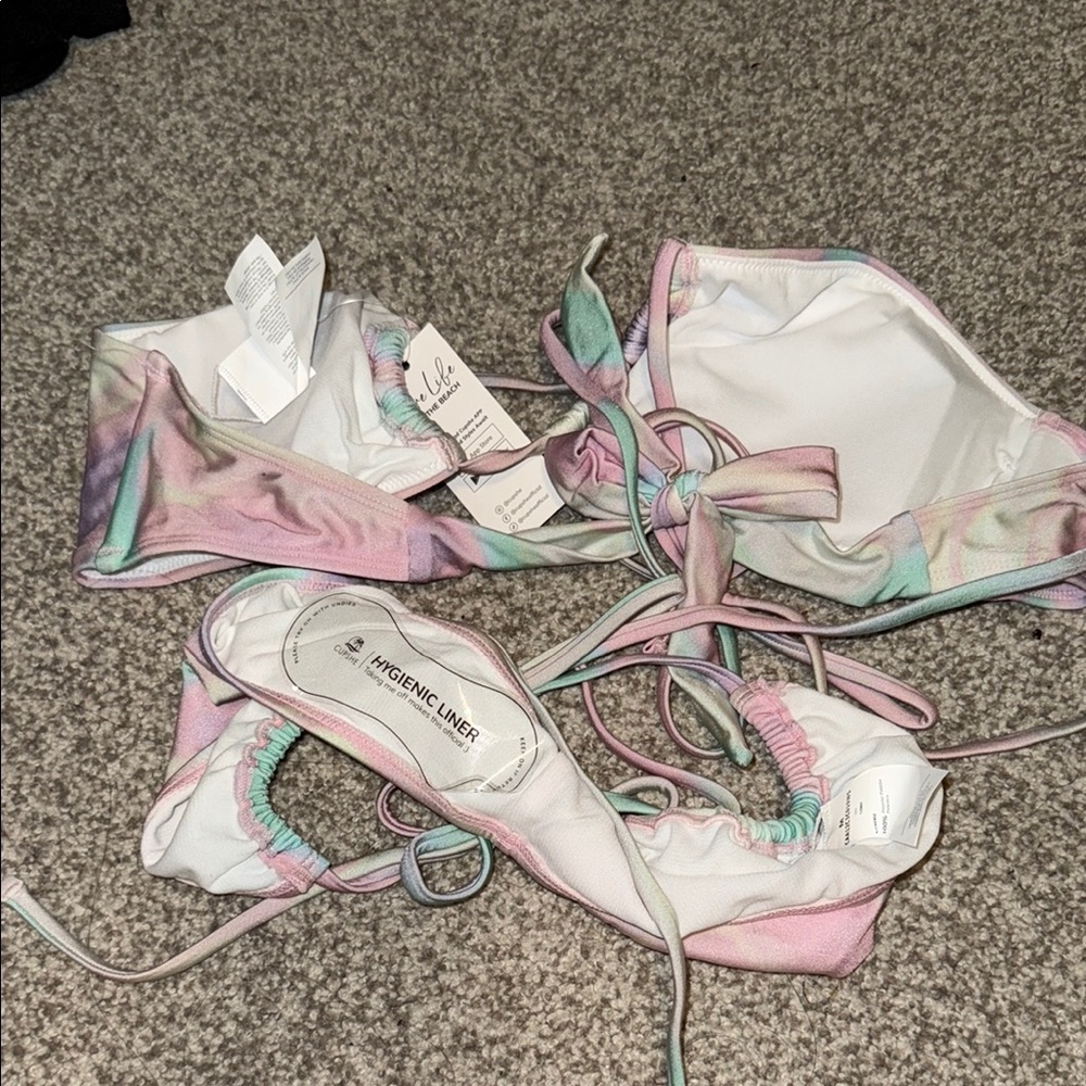 Cupshe x Stassie Pastel Tie-Dye Bikini Set - Picture 3 of 3